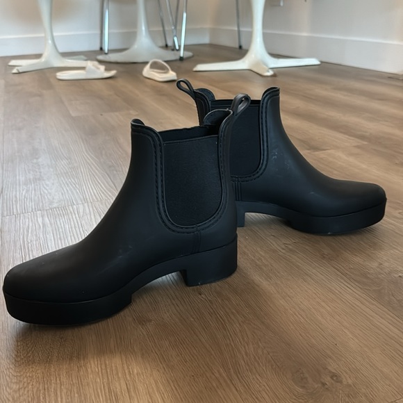 Jeffrey Campbell Chelsea rainboots - Picture 1 of 4